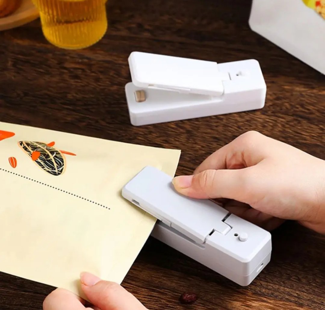 Heat Sealer USB Rechargtable Mini Sealing Machine - Image 2